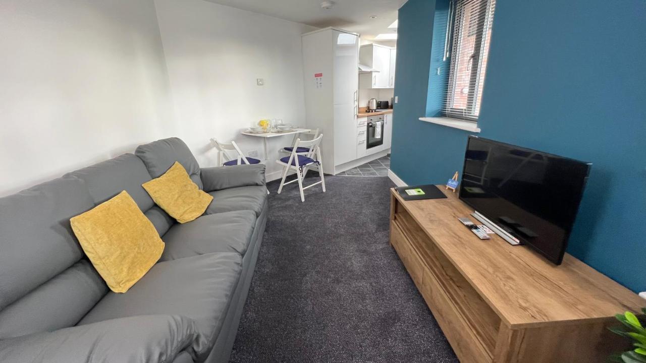 Cross Court, Stafford By Bell Apartments Eksteriør bilde